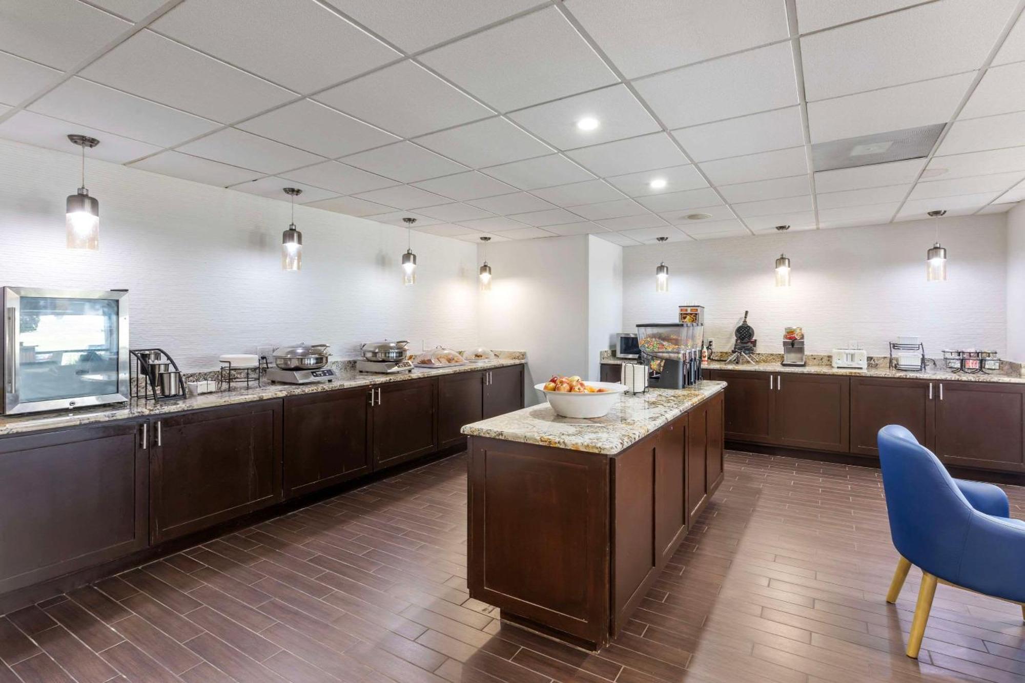 Comfort Inn Dallas North Love Field Airport Екстер'єр фото