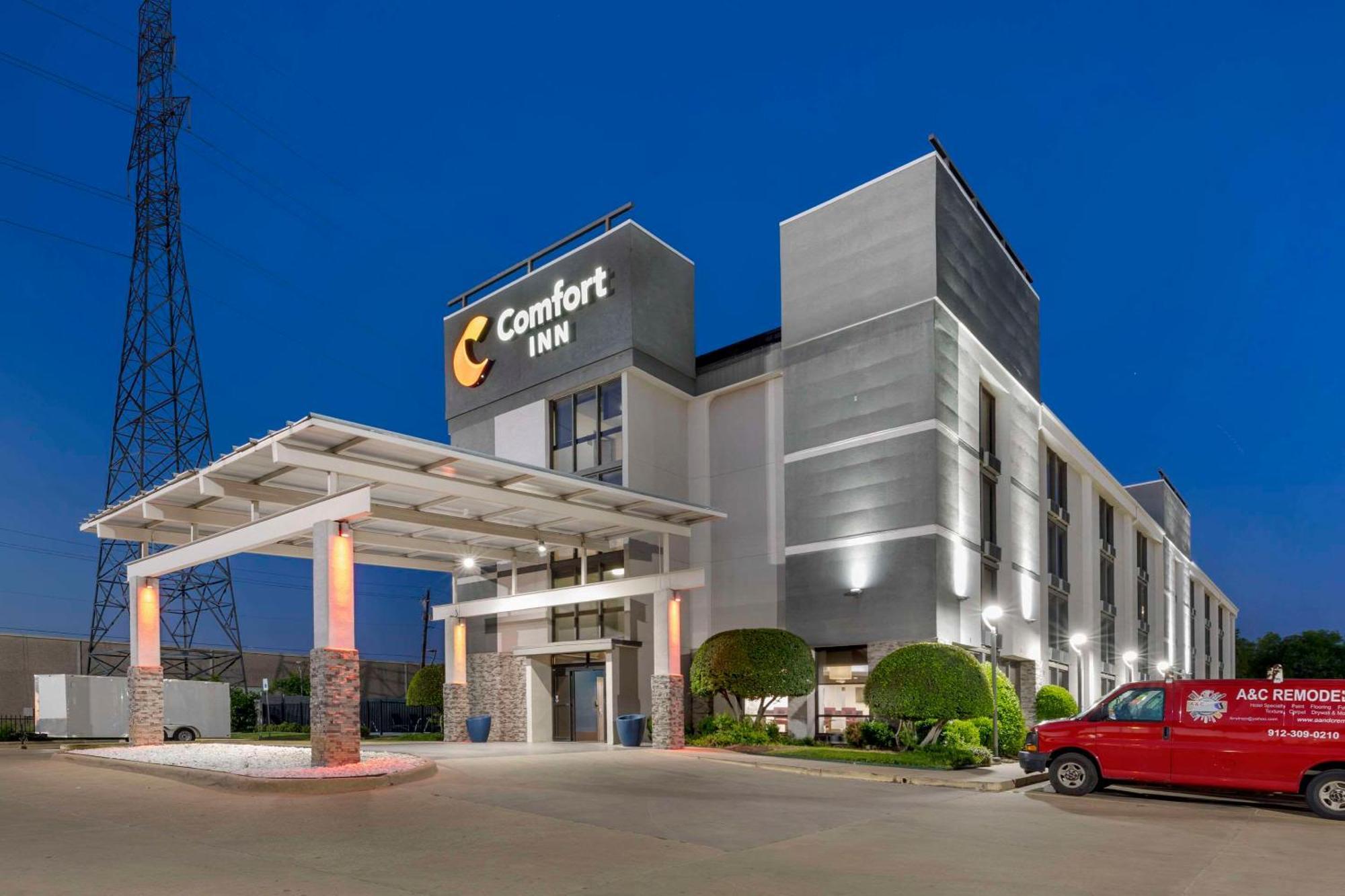Comfort Inn Dallas North Love Field Airport Екстер'єр фото